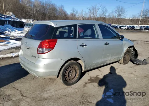 2004 Toyota Corolla Matrix Xr z USA, uszkodzony, nr VIN 2T1KR32E64C315549